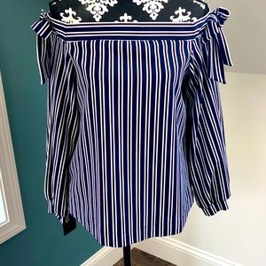 Banana Republic off shoulders striped top